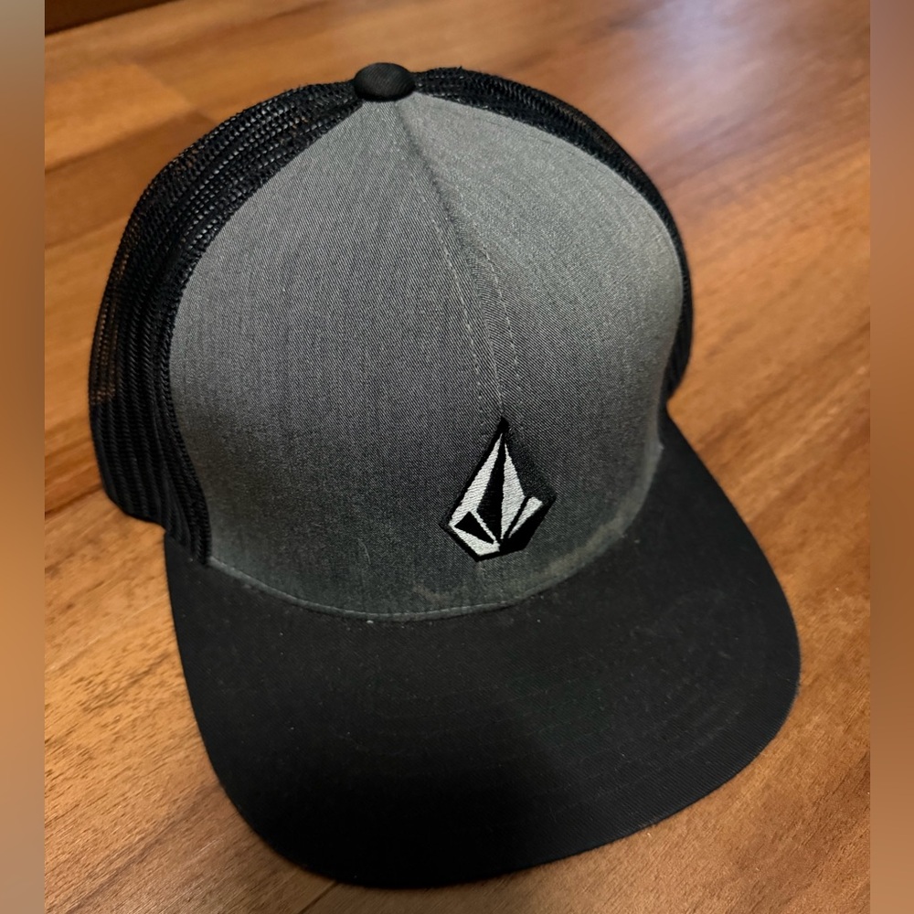 Volcom Two-Tone Trucker Hat